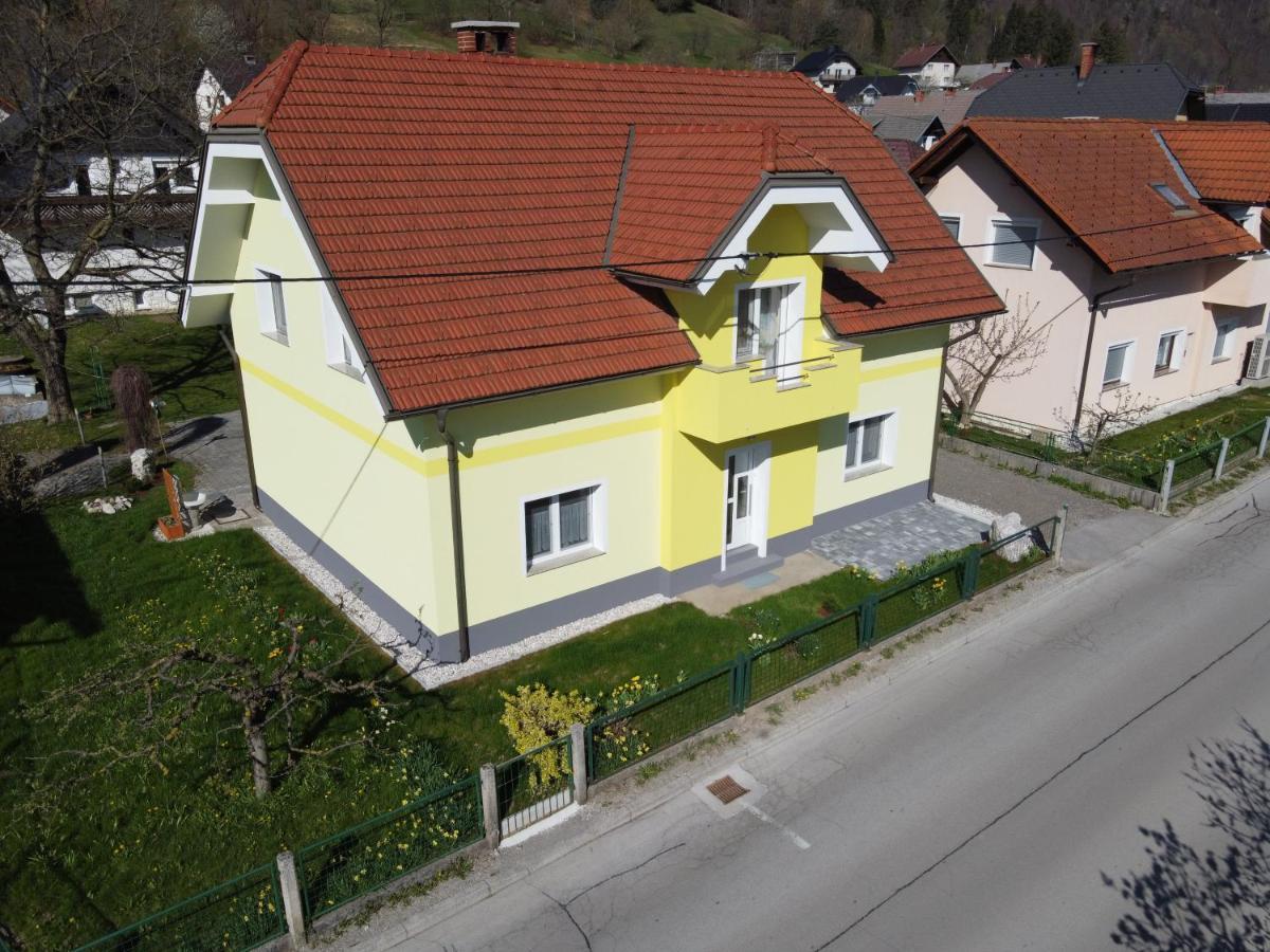Primula Apartment Blejska Dobrava ภายนอก รูปภาพ